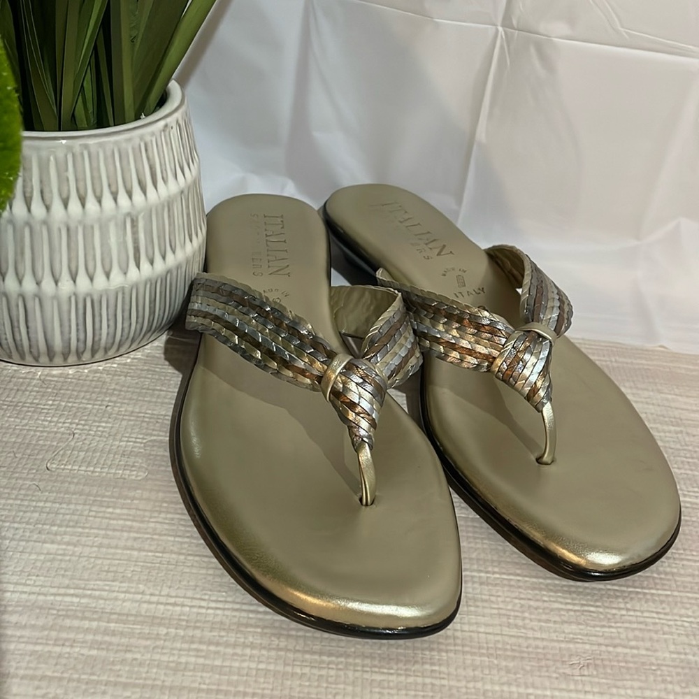 Women’s Gold Sandals ~ Made in Italy - Picture 4 of 6